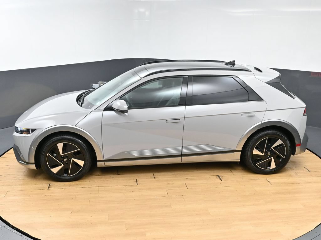 Used 2025 Hyundai Ioniq 5 Limited RWD image 45
