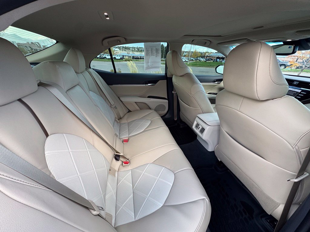 Used 2018 Toyota Camry XLE w/ Audio Package FWD image 33