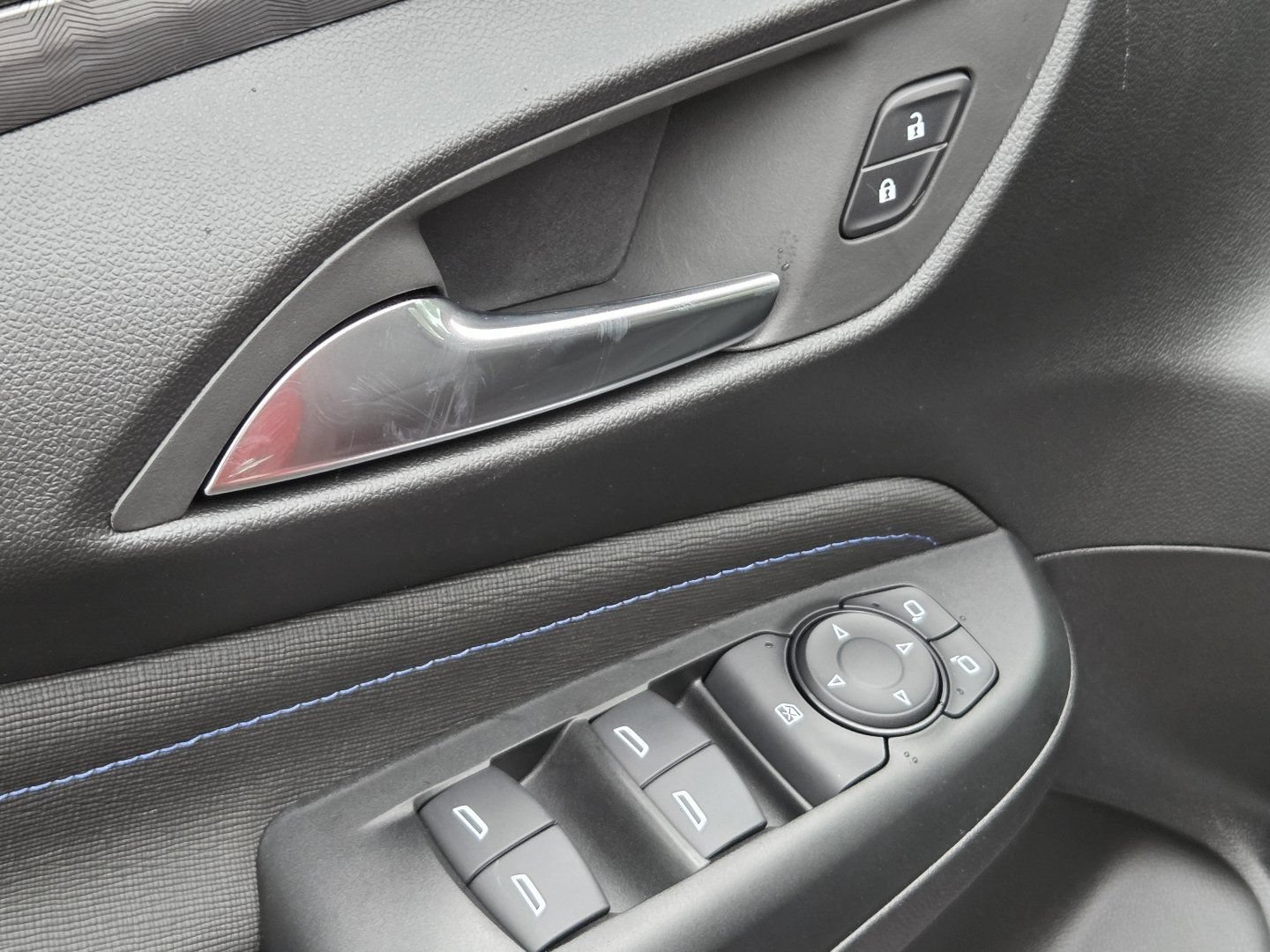 New 2026 Buick Envista Sport Touring w/ Convenience I Package FWD image 24