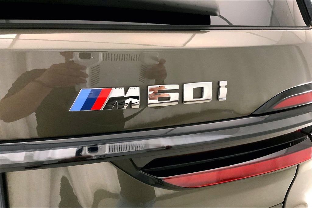Certified 2025 BMW X7 M60i image 30