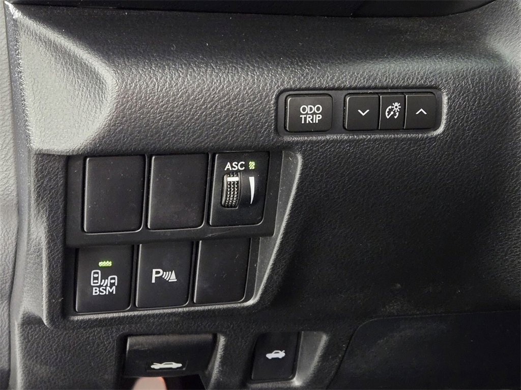 Used 2017 Lexus RC 200t F Sport image 26