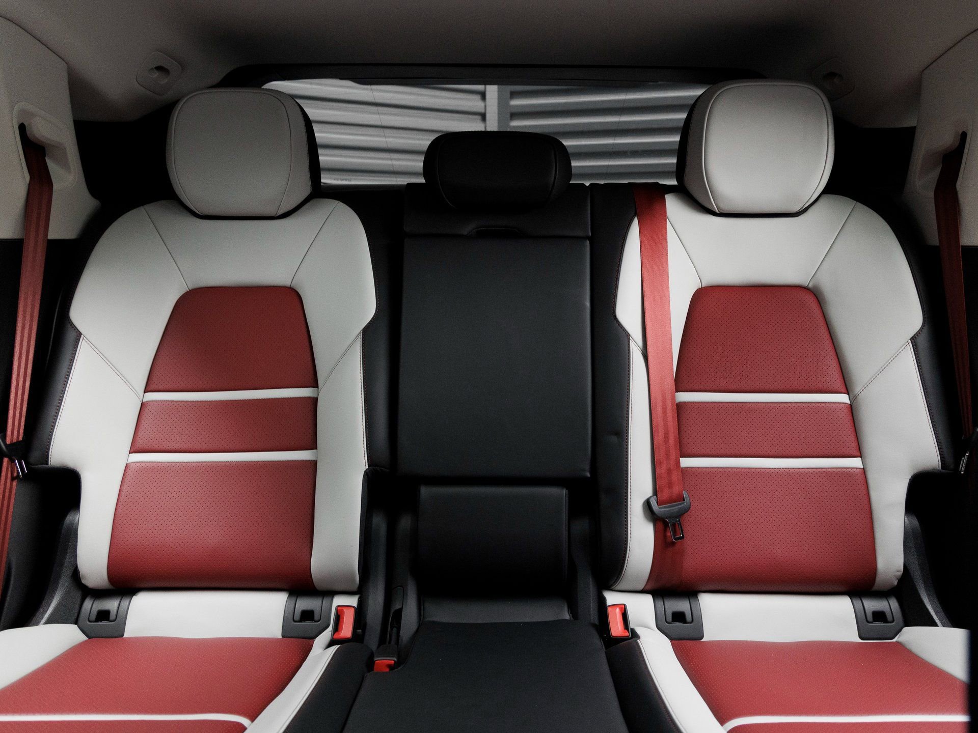 New 2026 Porsche Cayenne S image 27