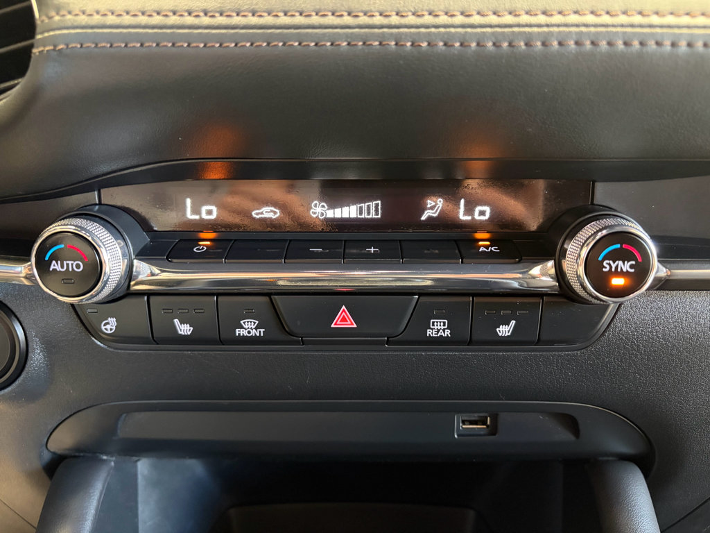 Used 2019 MAZDA MAZDA3 AWD Hatchback image 18