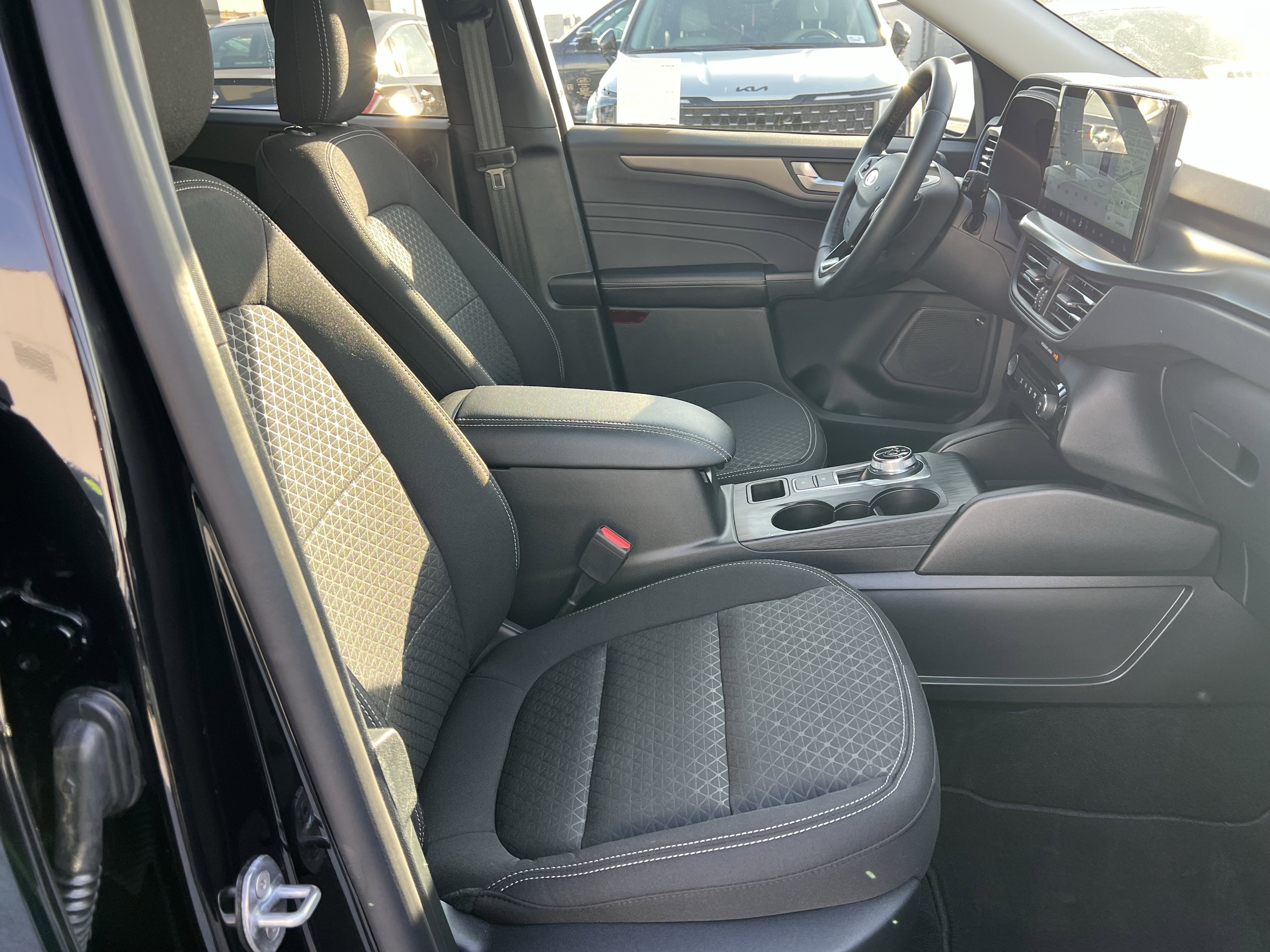 Used 2025 Ford Escape Active w/ Active Premium Tech Pack image 13