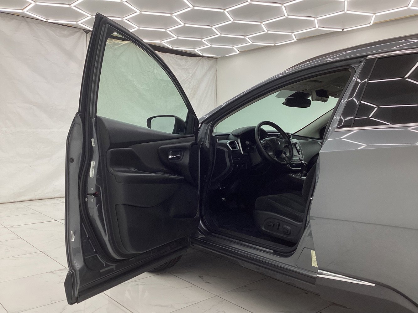 Used 2020 Nissan Murano SV image 16