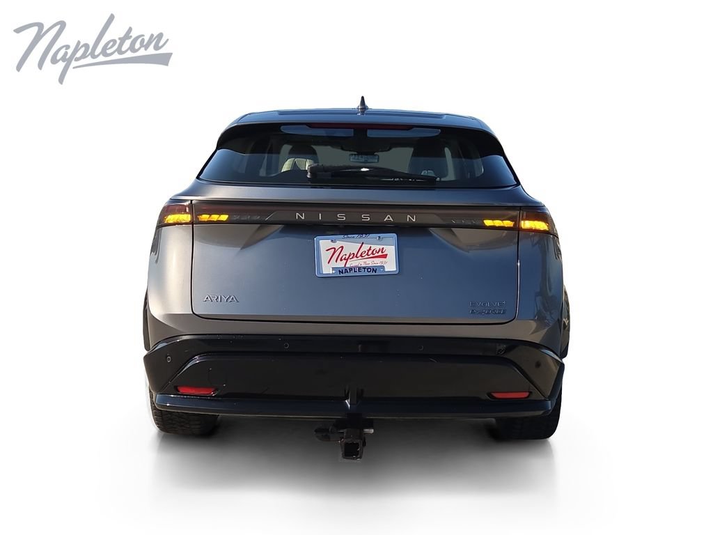 Used 2023 Nissan Ariya AWD image 4