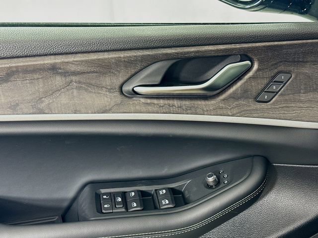 New 2025 Jeep Grand Cherokee Limited w/ Black Appearance Package image 18