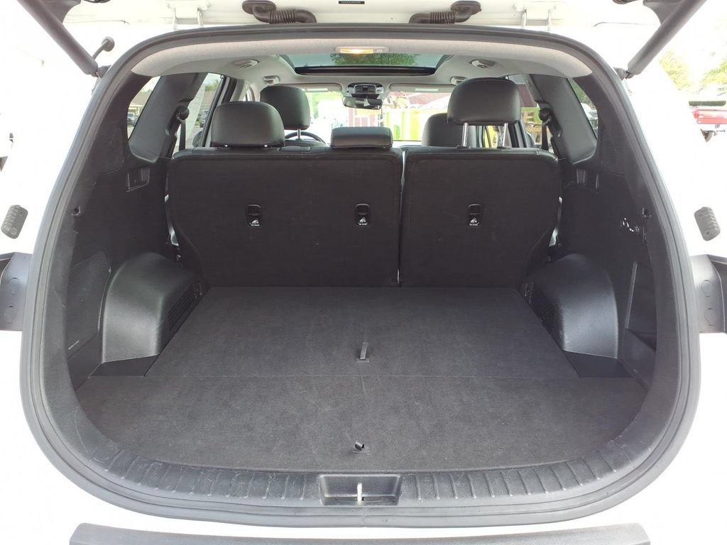 Used 2023 Hyundai Santa Fe Limited AWD/4WD image 24