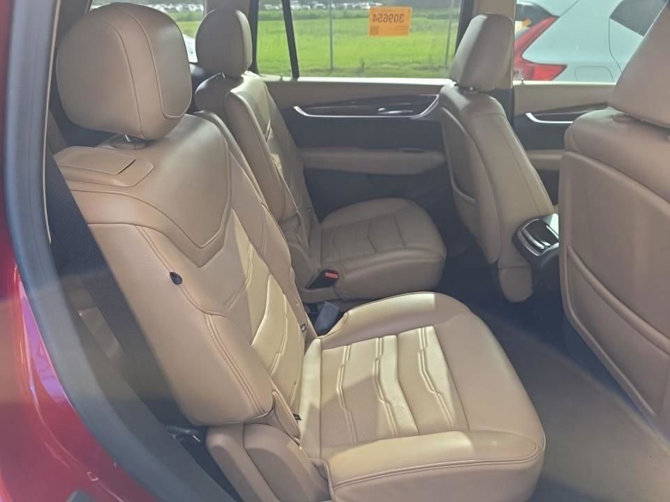 Used 2020 Cadillac XT6 Premium Luxury w/ Platinum Package FWD image 8