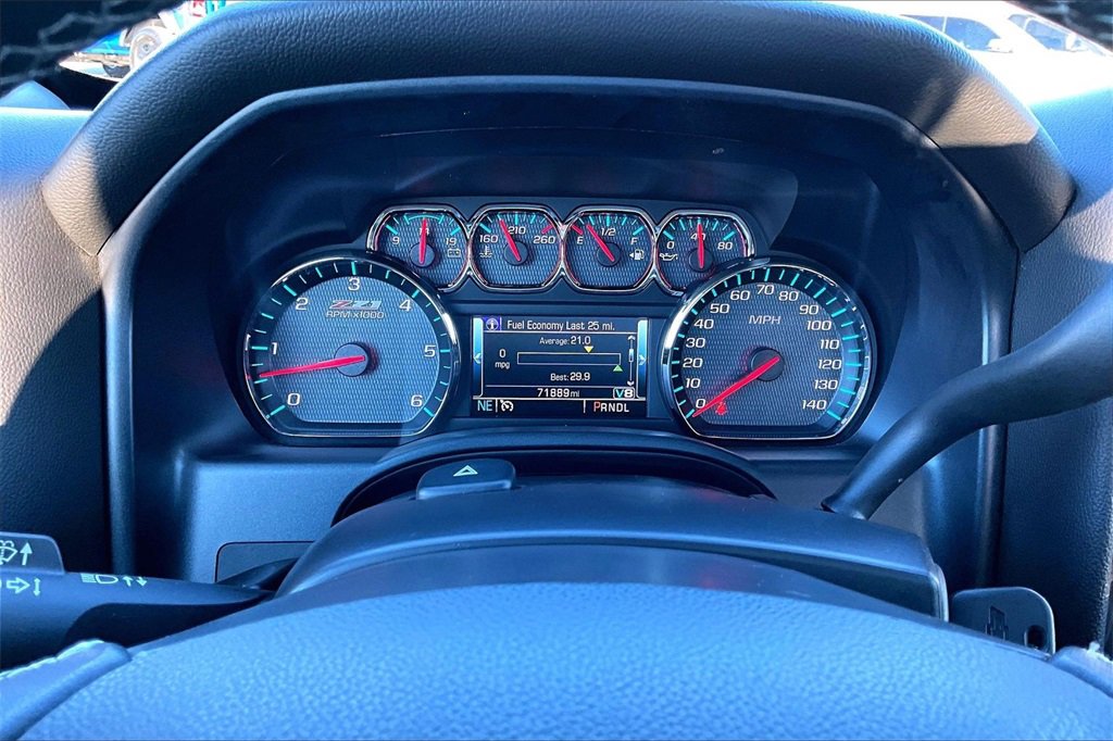 Used 2018 Chevrolet Silverado 1500 LT w/ All Star Edition image 16