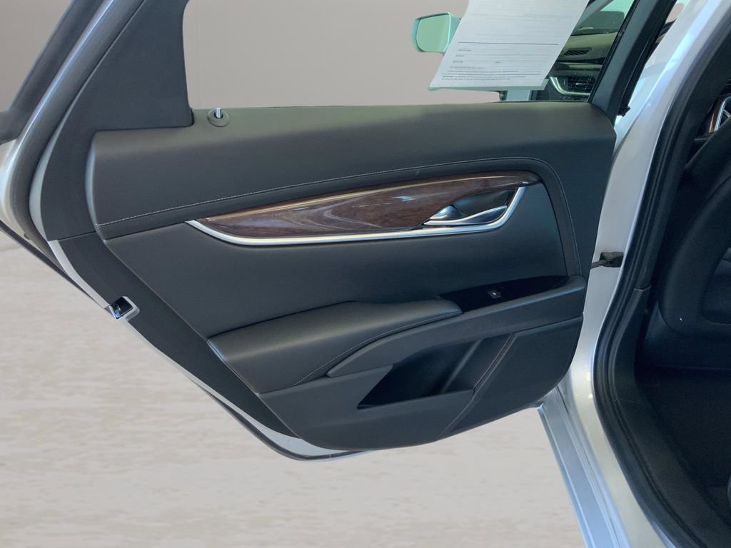 Used 2016 Cadillac XTS Luxury FWD image 18