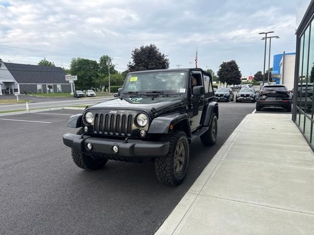 Used 2014 Jeep Wrangler Sahara w/ Connectivity Group AWD/4WD image 6