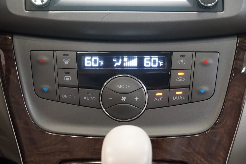Used 2014 Nissan Sentra SL w/ Premium Package FWD image 21