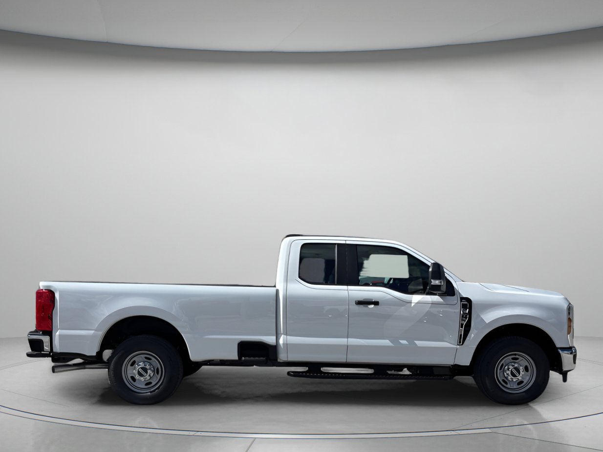 New 2026 Ford F350 XL w/ XL Chrome Package RWD image 2