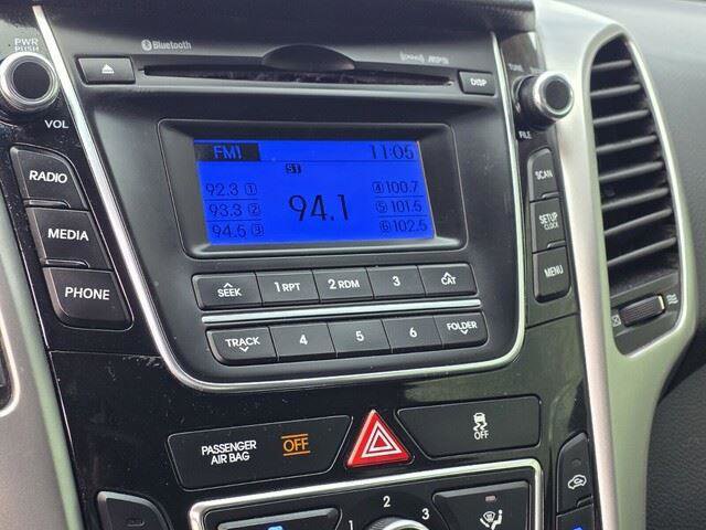 Used 2016 Hyundai Elantra GT image 18