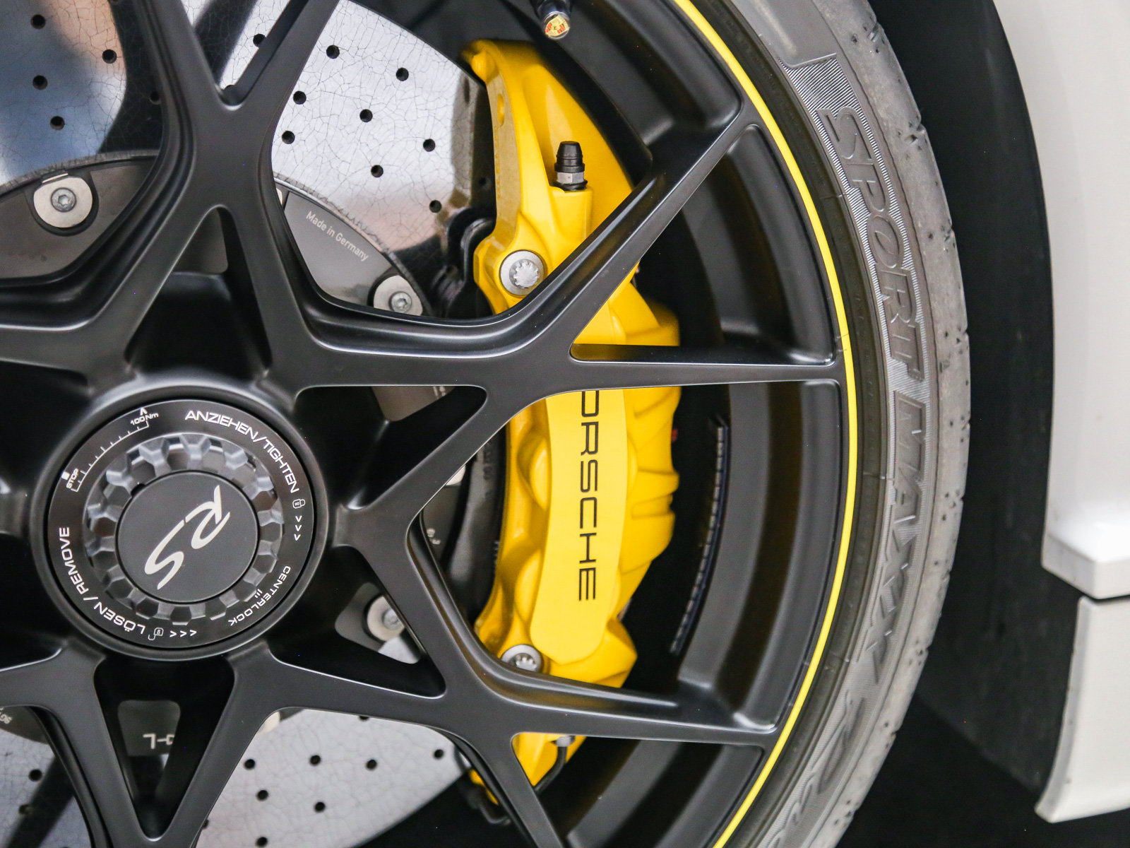 Certified 2025 Porsche 718 Boxster Spyder RS RWD image 15