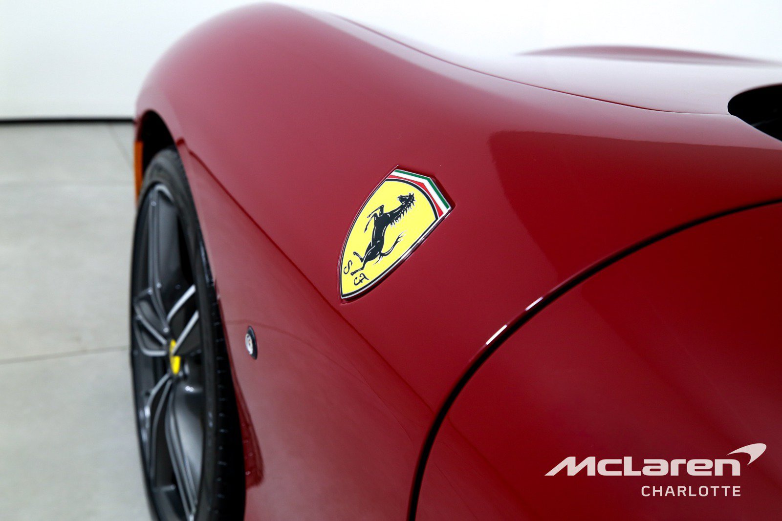 Used 2022 Ferrari Roma RWD image 31