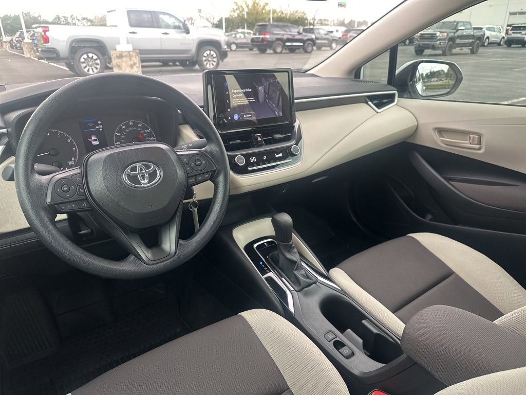 Certified 2025 Toyota Corolla LE image 25