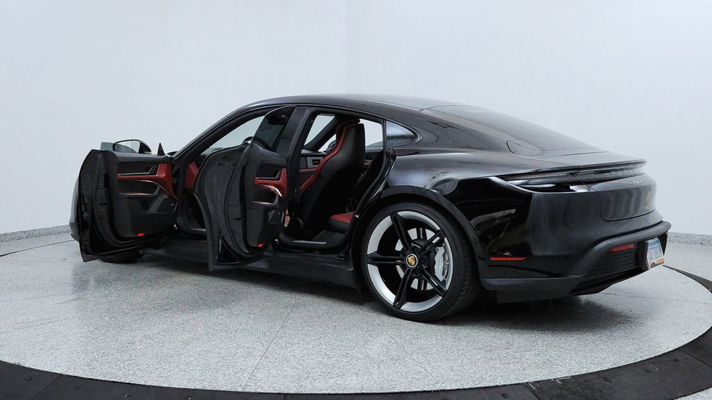 Used 2020 Porsche Taycan 4S w/ Premium Package image 10