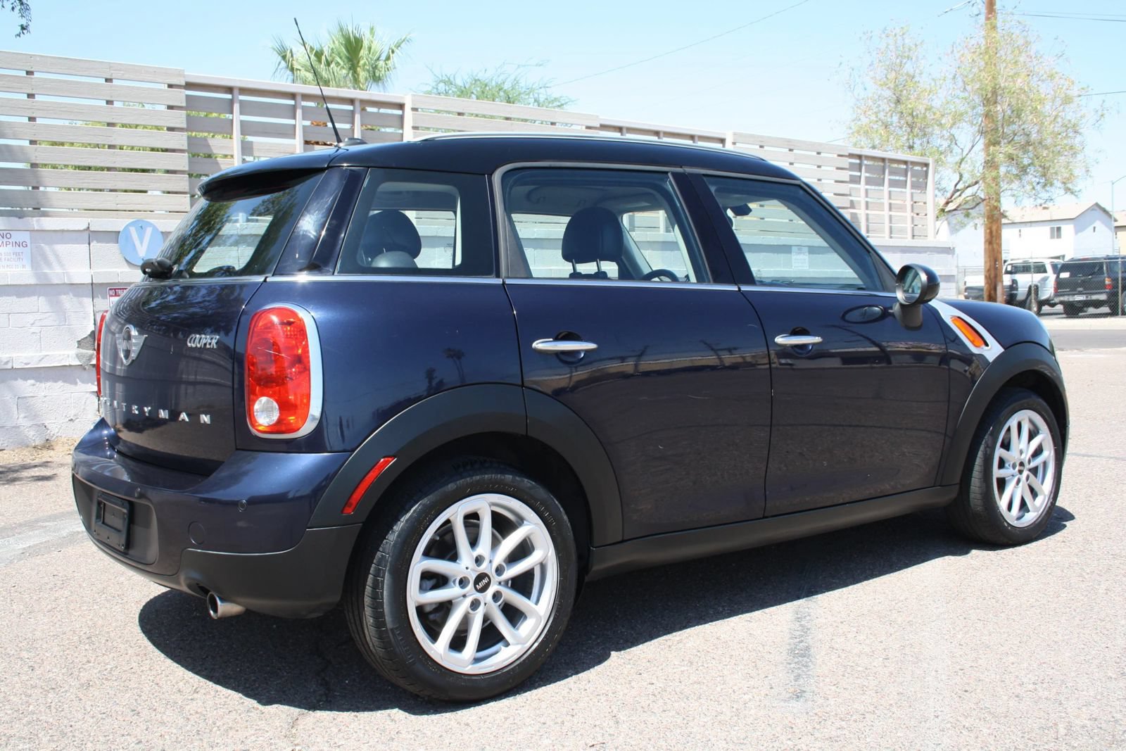 Used 2015 MINI Cooper Countryman FWD image 4