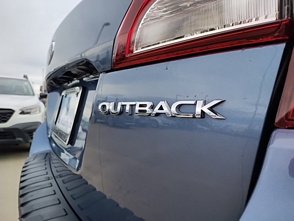 Used 2018 Subaru Outback 2.5i Limited image 13