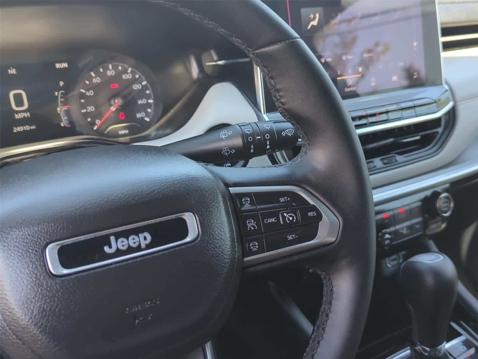 Used 2024 Jeep Compass Limited AWD/4WD image 18