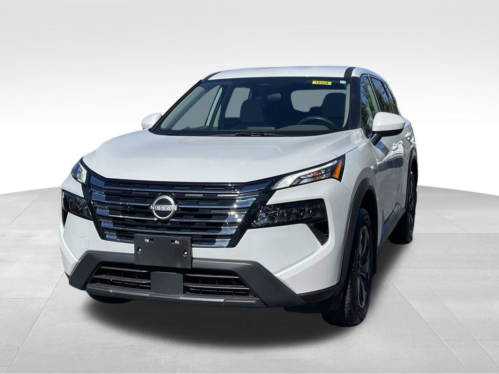 Certified 2025 Nissan Rogue SV AWD/4WD image 2
