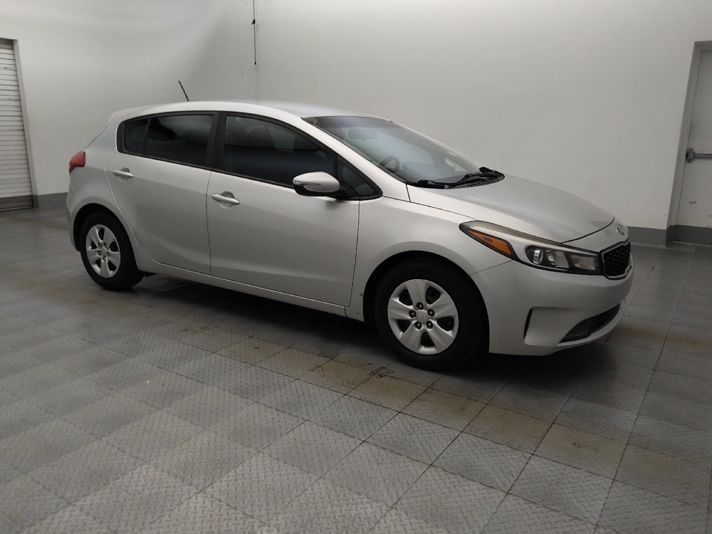 Used 2017 Kia Forte LX FWD image 11