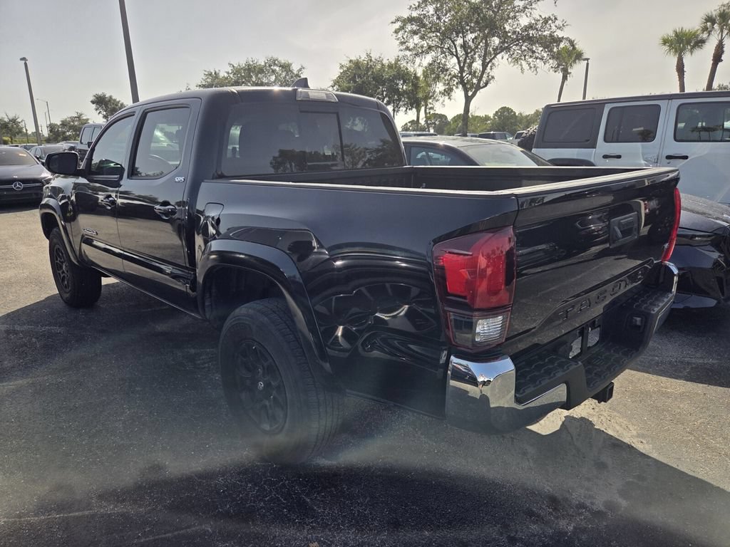 Used 2020 Toyota Tacoma SR5 RWD image 4