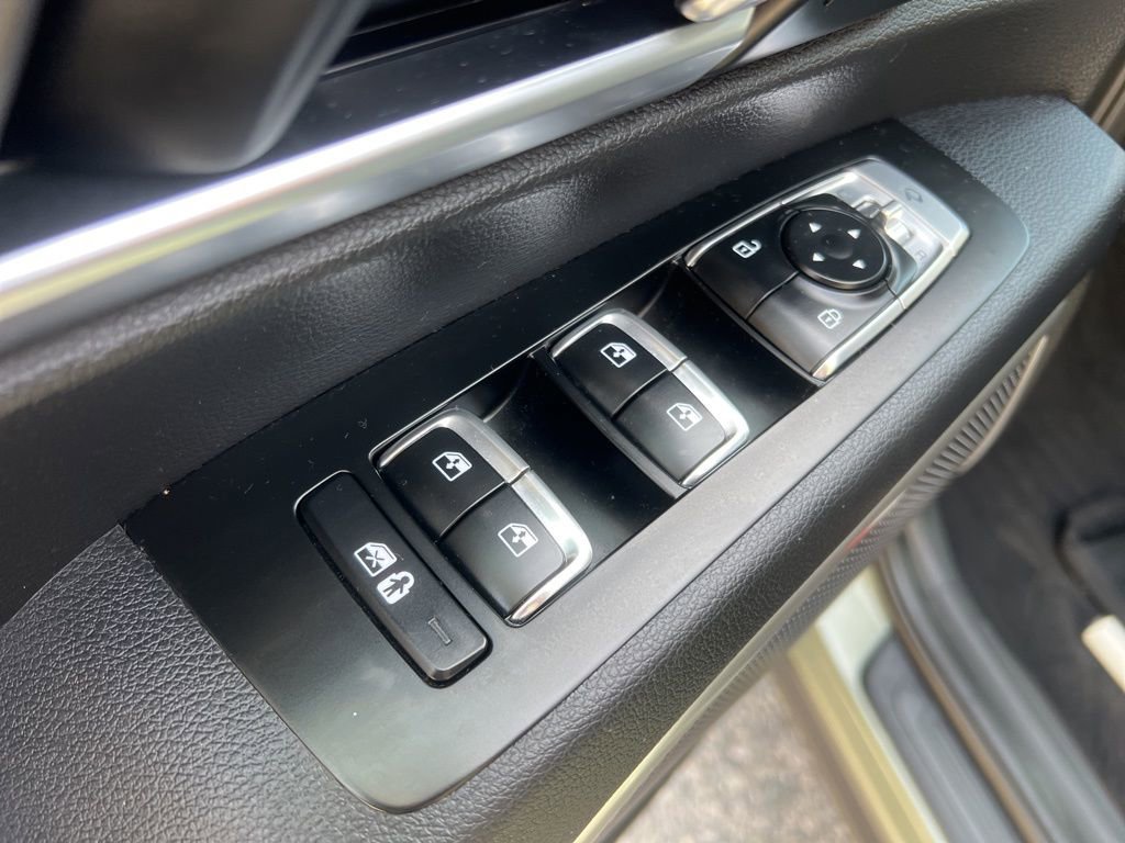 Used 2023 Kia Telluride EX X-Line image 11