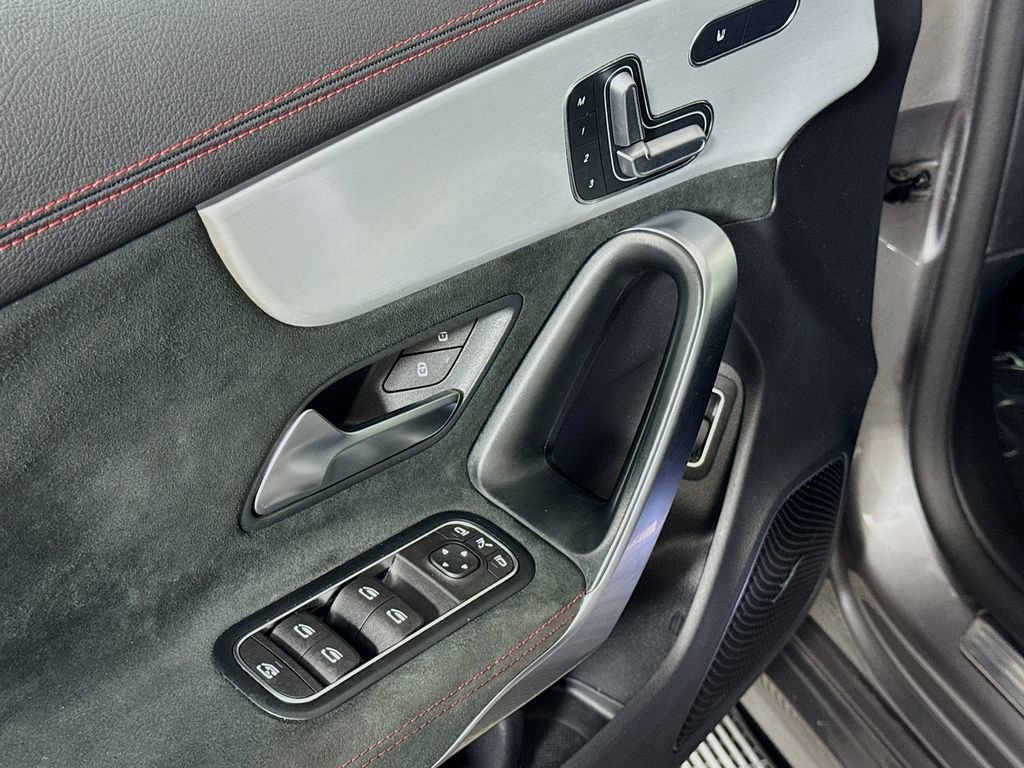 Used 2023 Mercedes-Benz CLA 35 AMG 4MATIC image 20