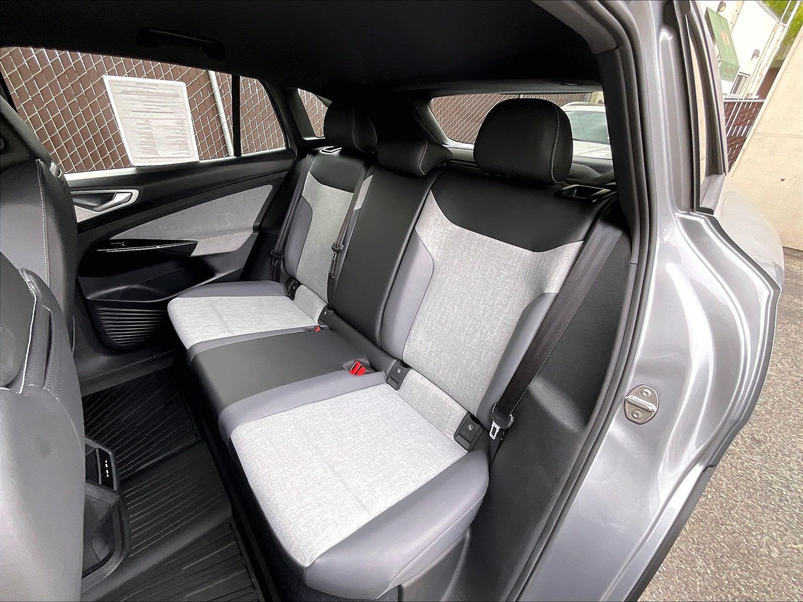 Certified 2023 Volkswagen ID.4 2WD image 24