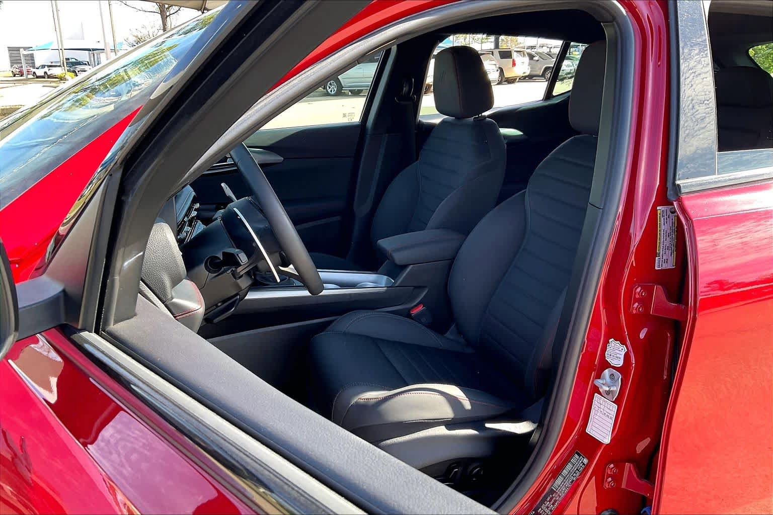Certified 2024 Dodge Hornet R/T w/ R/T Blacktop Package AWD/4WD image 8