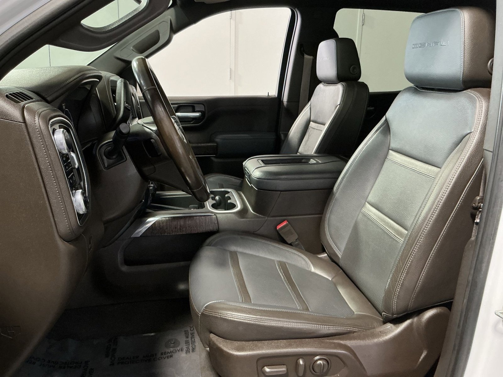 Used 2021 GMC Sierra 1500 Denali w/ Denali Illumination Package AWD/4WD image 14
