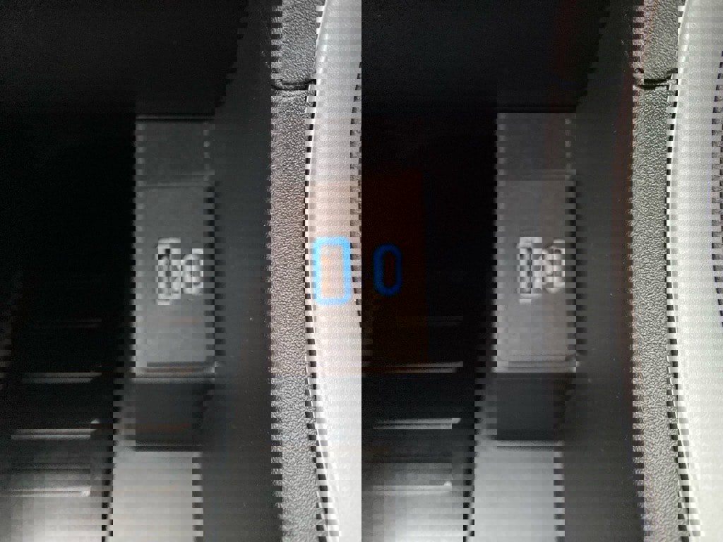 Used 2024 Ford Edge SEL w/ Convenience Package image 13