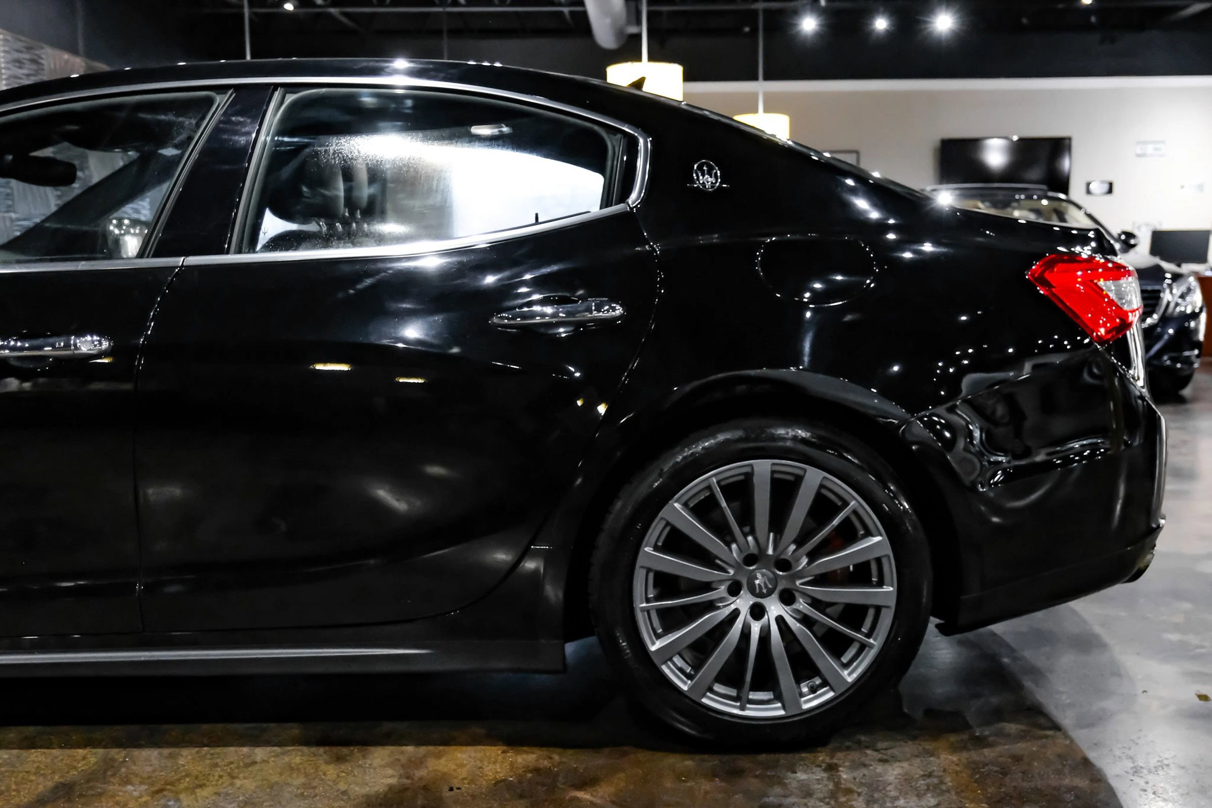 Used 2017 Maserati Ghibli w/ Luxury Package image 14