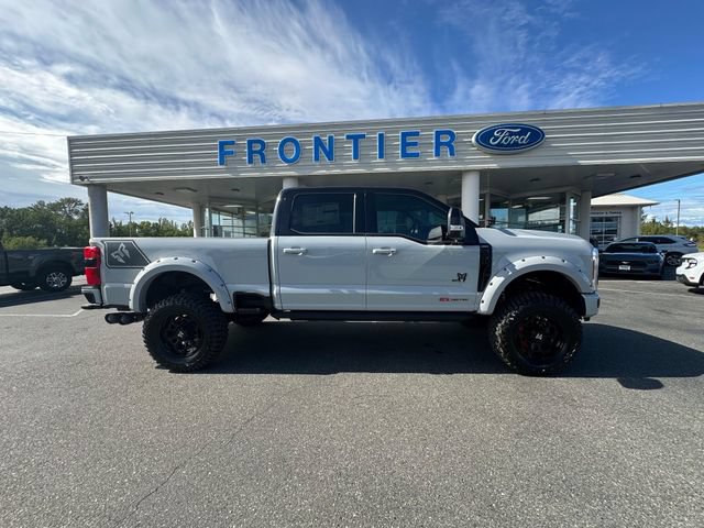New 2026 Ford F250 Lariat w/ Black Appearance Package AWD/4WD image 1