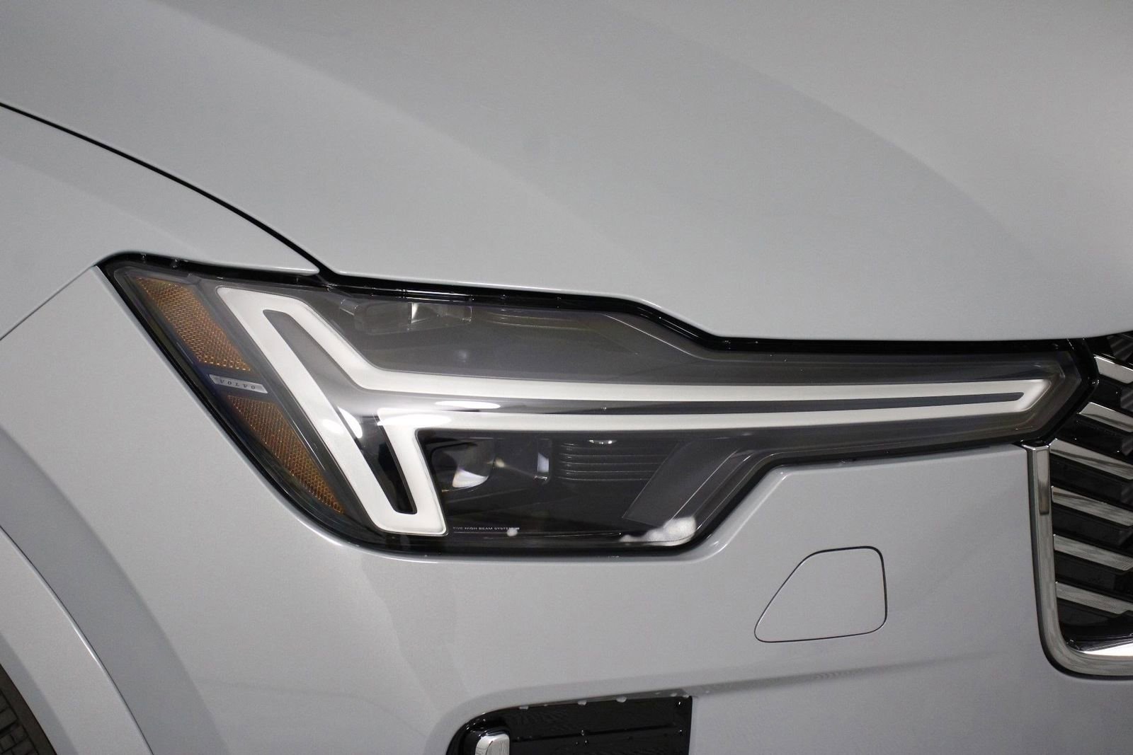 New 2026 Volvo XC90 T8 Plus w/ Protection Package image 14