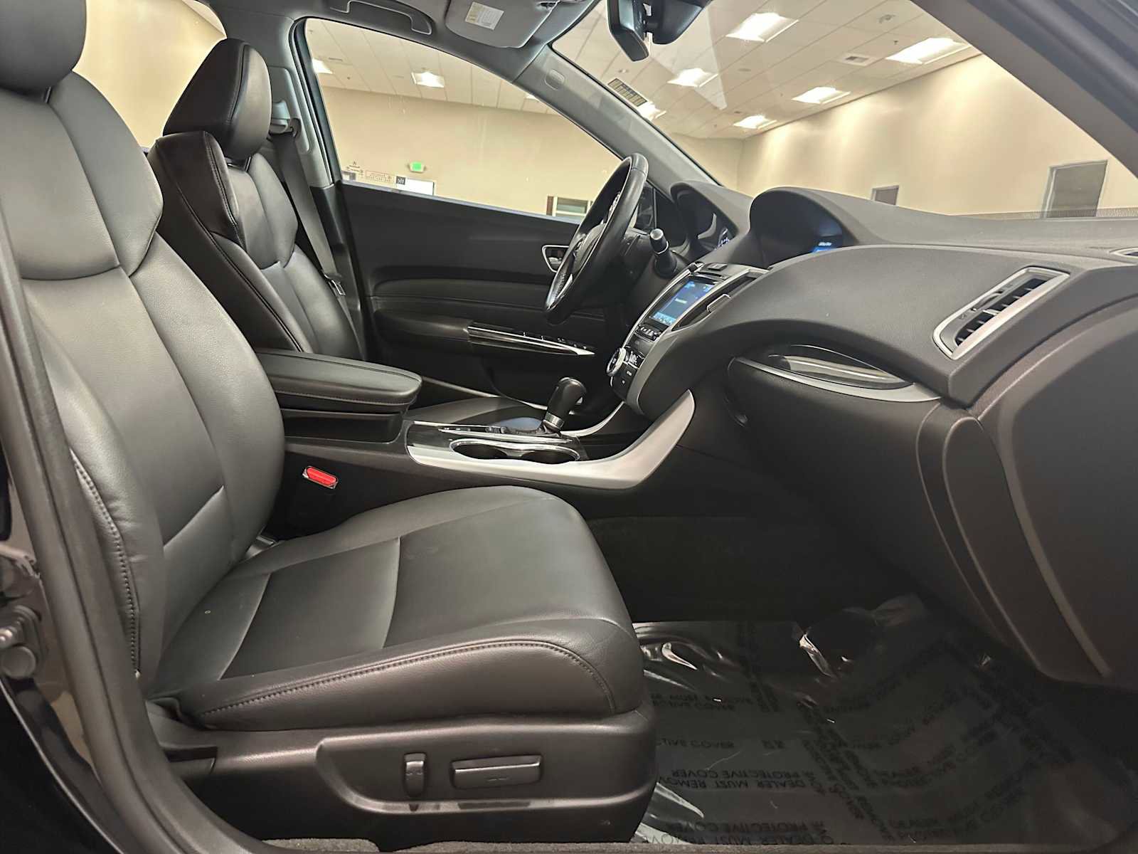 Used 2018 Acura TLX image 27