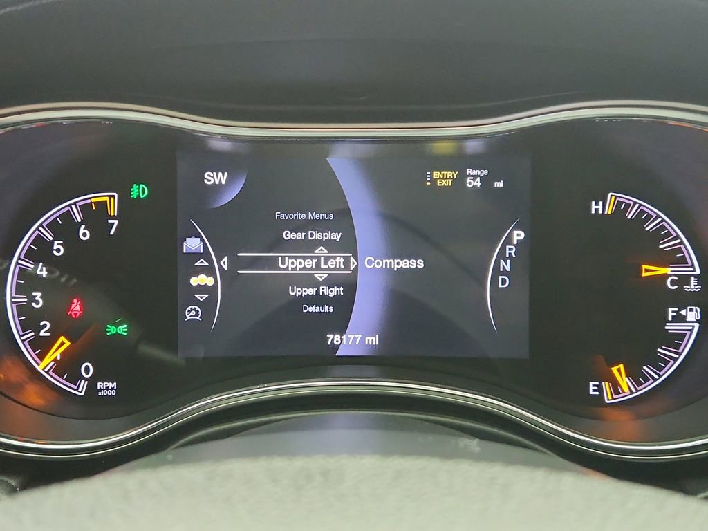 Used 2018 Jeep Grand Cherokee Overland image 15