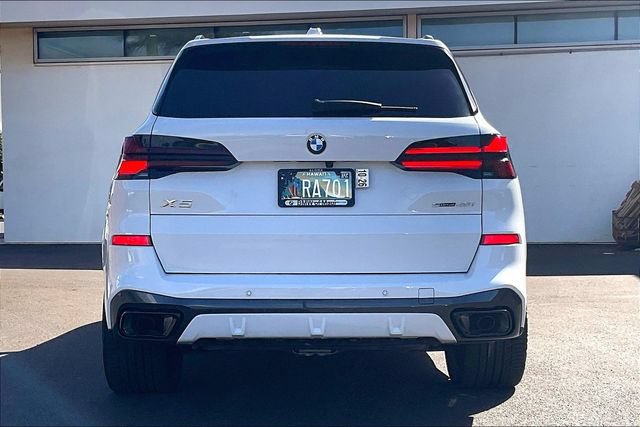 Used 2025 BMW X5 sDrive40i w/ M Sport Package RWD image 4