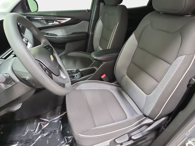 Used 2024 Chevrolet TrailBlazer LS w/ LS Confidence Package FWD image 13