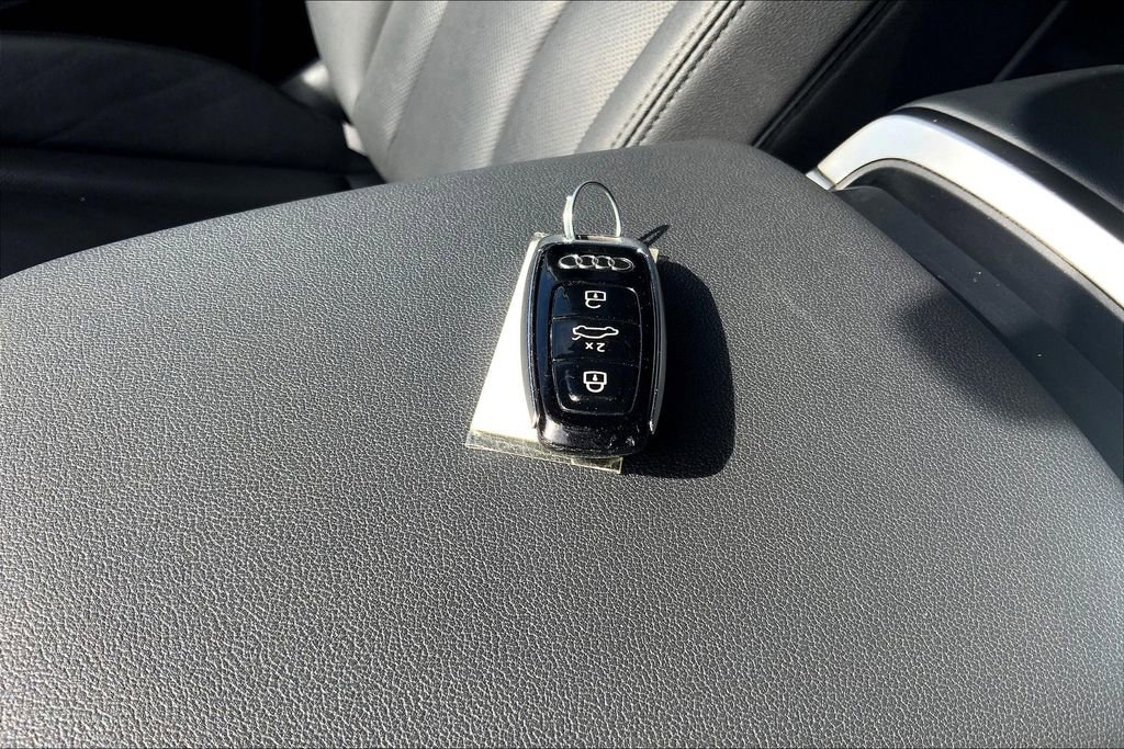 Used 2023 Audi Q7 3.0T Prestige image 15