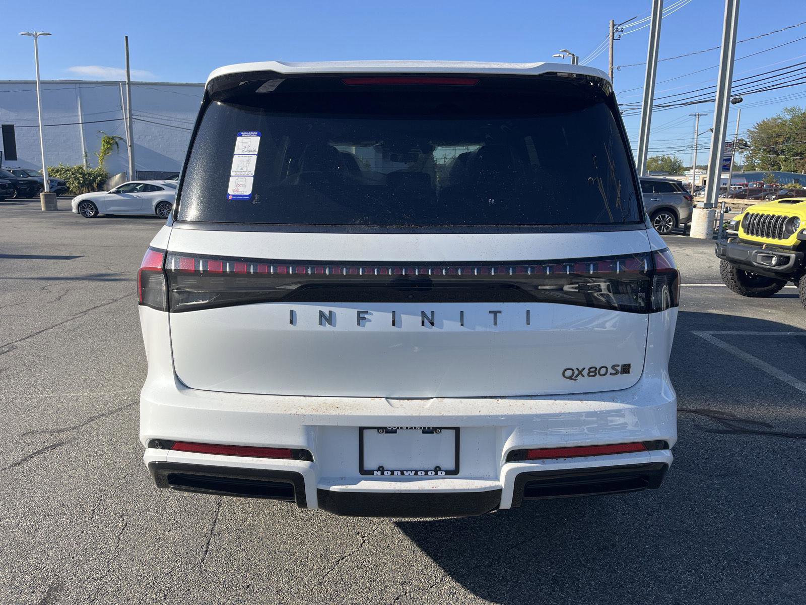 New 2026 INFINITI QX80 4WD image 4