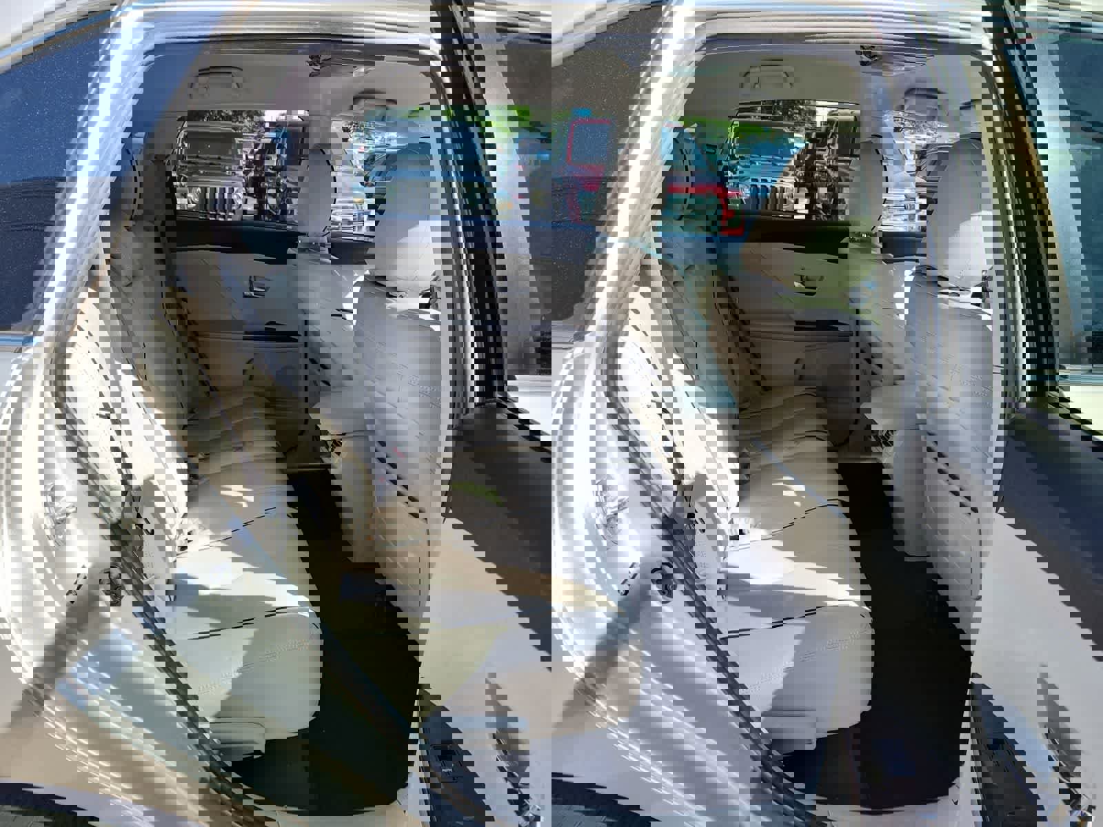 Used 2011 Toyota Venza w/ Convenience Pkg FWD image 23