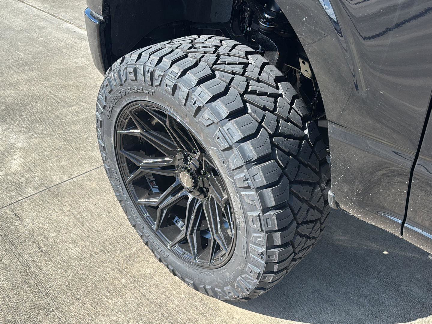 New 2025 Ford F150 Lariat w/ Equipment Group 502A High image 12