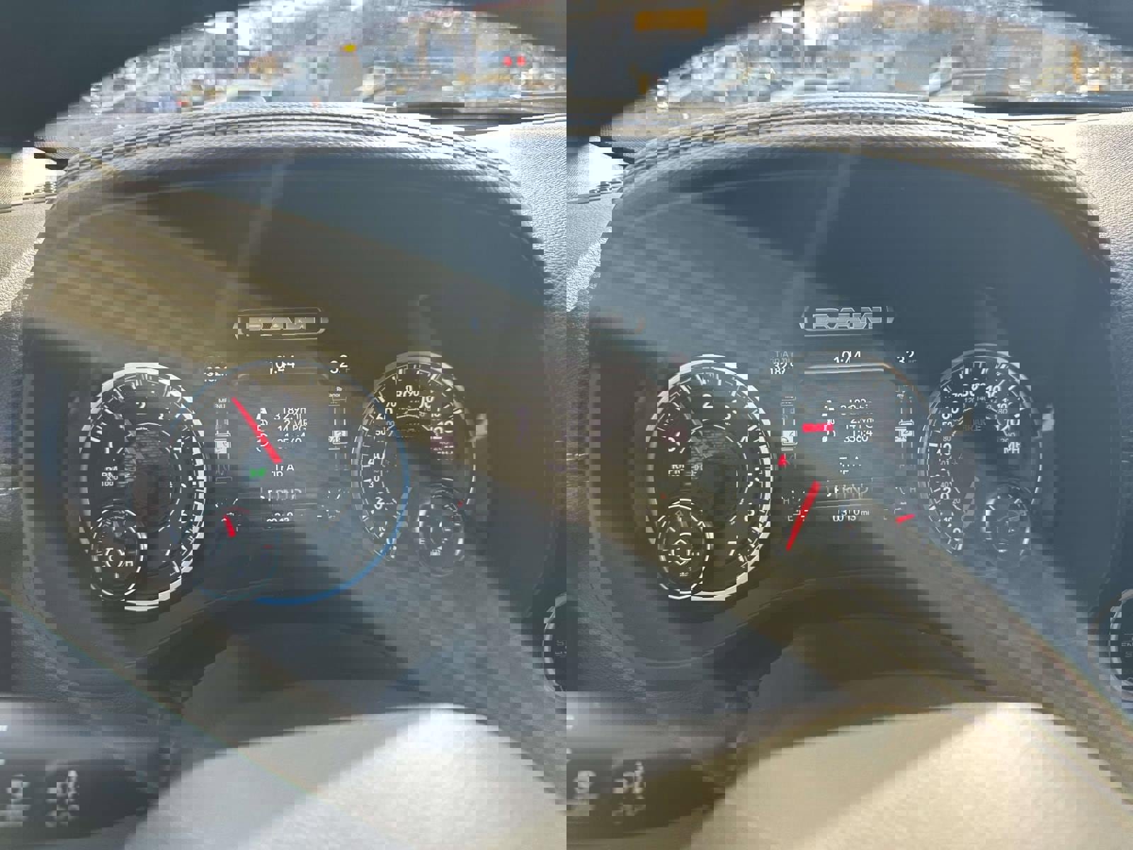 Used 2024 RAM 1500 Laramie image 25