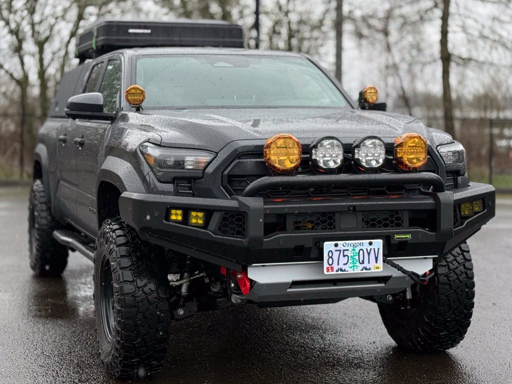 Used 2026 Toyota Tacoma TRD Off-Road w/ TRD Off Road Premium Package AWD/4WD image 8