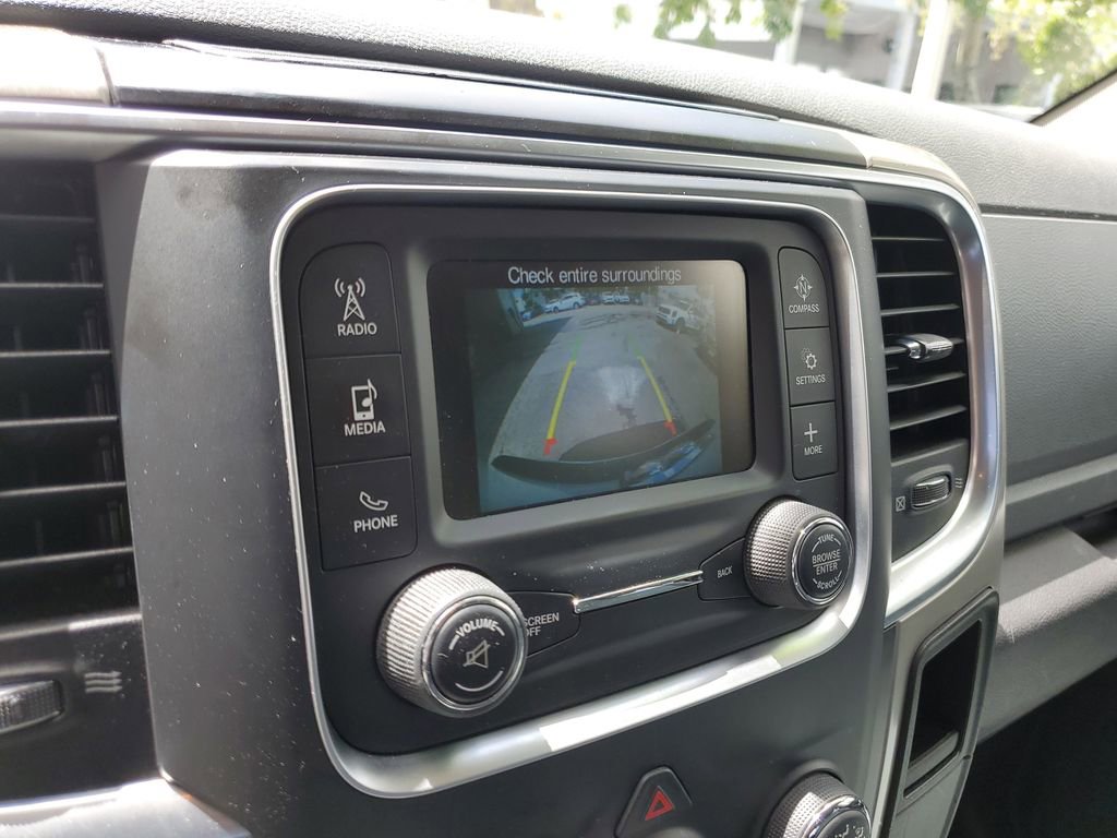 Used 2018 RAM 1500 Classic SLT image 26