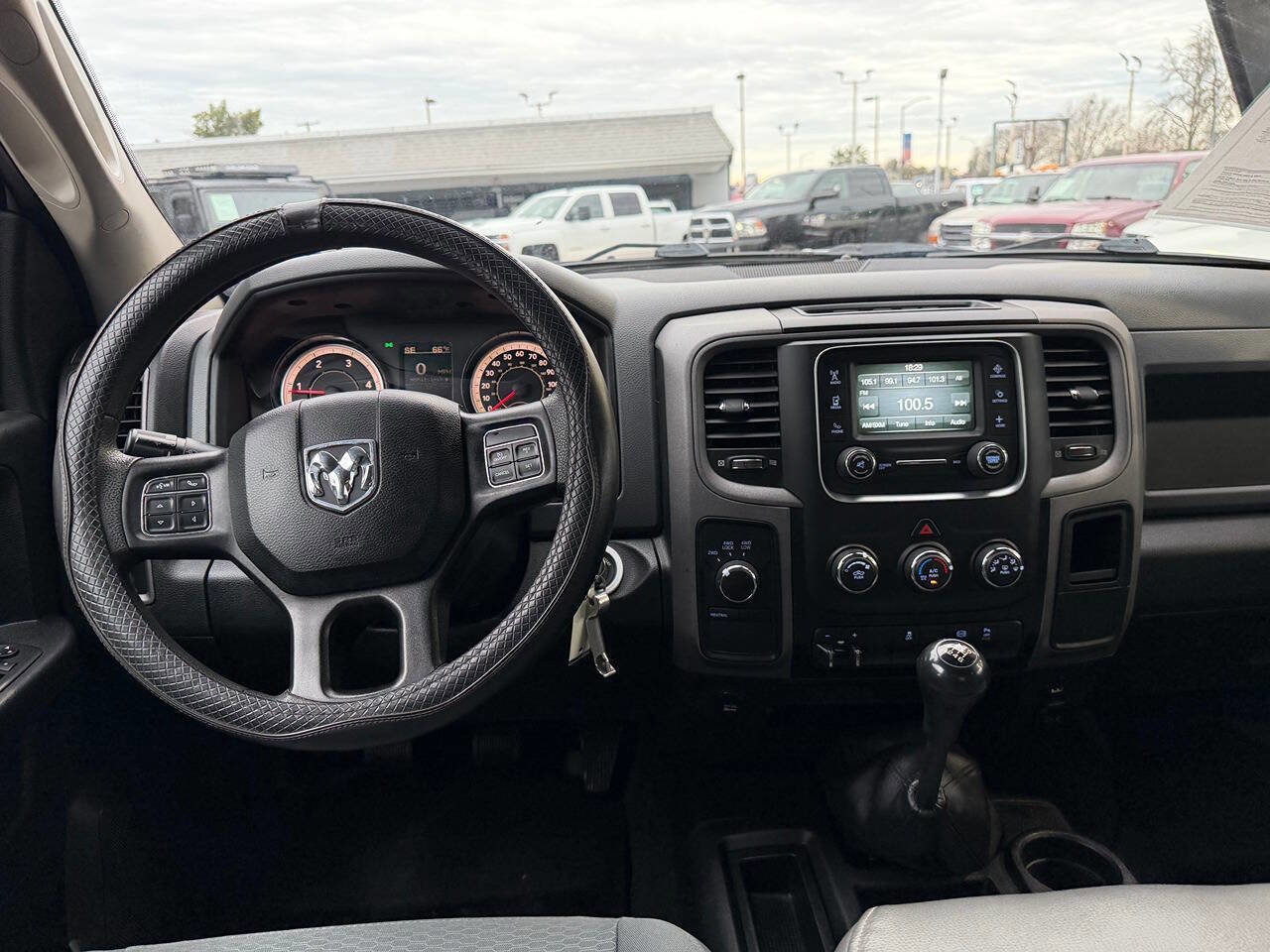 Used 2017 RAM 3500 Tradesman w/ Chrome Appearance Group image 12